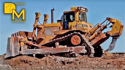 Extreme power unleashed! Giant CATERPILLAR D10 dozer ripping off rocks ...