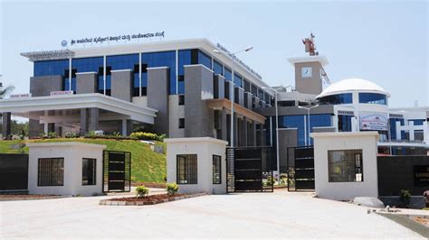 Two Open Heart surgeries a day at new Jayadeva Hospital - Star of Mysore