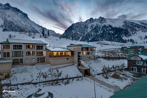 SNOW LAND HOTELS & RESORT SONMARG (Kashmir) - Inn Reviews, Photos, Rate ...