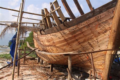 boat building #woodenboatbuilding #howtomakeaboat in 2020 (With images) | Wooden boat building ...