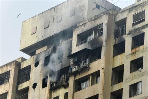 6 dead, 23 injured in massive fire at Mumbai high-rise - Rediff.com ...