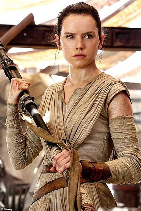 Daisy Ridley confirms she won't be returning as Rey to the Star Wars ...