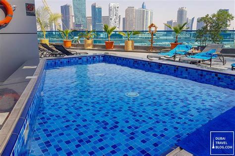 Hotel Review: Radisson Blu Hotel Dubai Waterfront - hoptraveler