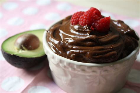 Recipe: Raw Vegan Avocado Chocolate Mousse - Nic's Healthy Life