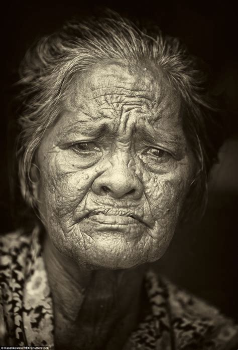 Portraits show the Badjao sea tribe of Borneo whose way of life is disappearing fast | Daily ...