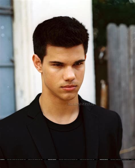 Taylor Lautner - Twilight Series Photo (8558379) - Fanpop