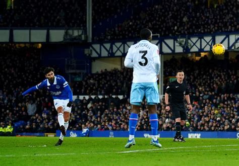 Everton vs Crystal Palace LIVE! FA Cup result, match stream and latest ...