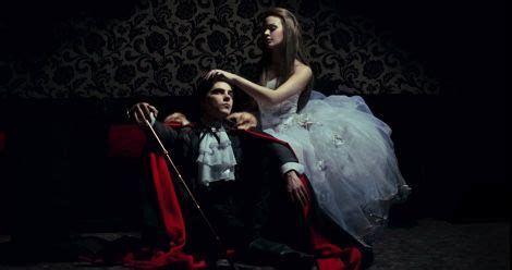 Take the Quiz to Find Your Vampire Soulmate | Book Riot