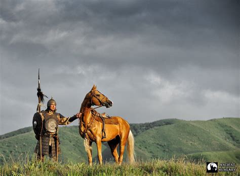 Turanian warrior with his horse. Kathiyawadi Horse, Horse Rider, Imperio Mongol, Akhal Teke ...