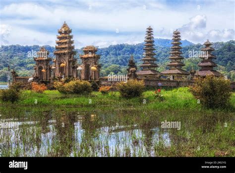 Gubug temple hi-res stock photography and images - Alamy