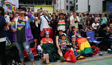 Seattle Pride Parade features naked men on bikes at 'all ages ...