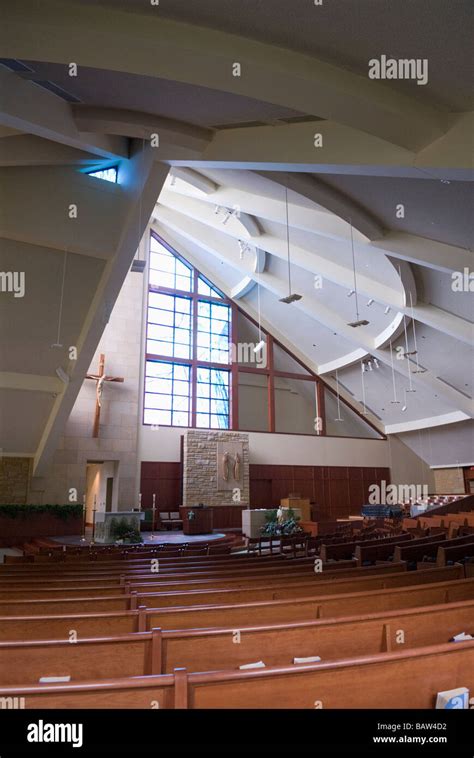 Columbus Indiana architecture. St. Bartholomew Roman Catholic Church built in 2002 Stock Photo ...