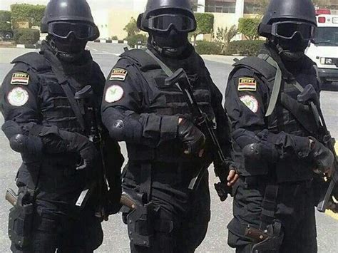 Egyptian police men at Special Force | Special forces, Army police ...