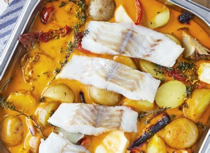 Baked Alaska pollock with root vegetables in red curry and coconut - Royal Greenland A/S