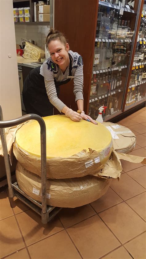 Emmental: Now that’s a Big Cheese! – The PhCheese