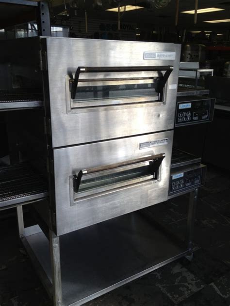 #132 Conveyor Pizza Oven