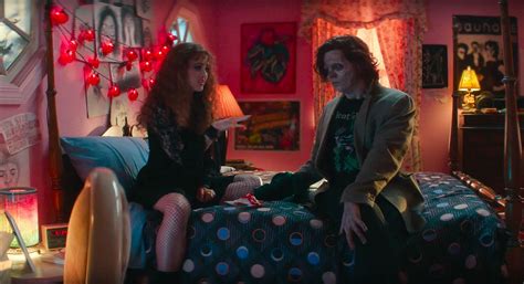 Kathryn Newton & Cole Sprouse in 'Lisa Frankenstein' Comedy Trailer ...