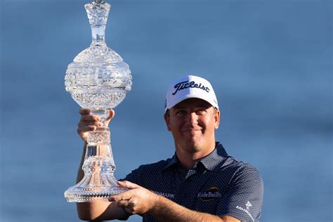 TCU alum Tom Hoge earns first PGA Tour win - Frogs O' War