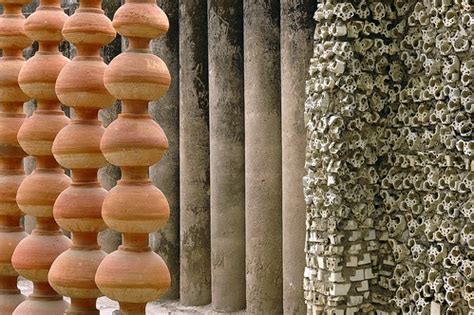 20071201_150638 pots_pillars_and_bulb_sockets | Pots, Pillar… | Flickr