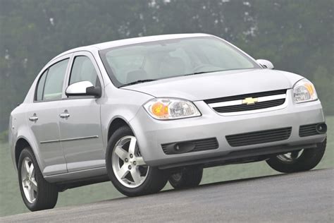 Used 2007 Chevrolet Cobalt Sedan Review | Edmunds