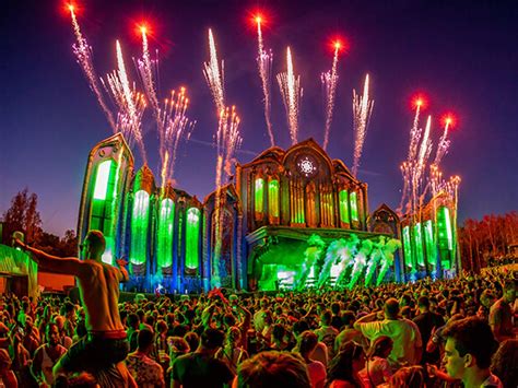 Tomorrowland has released the full lineup for 2022, and it’s massive