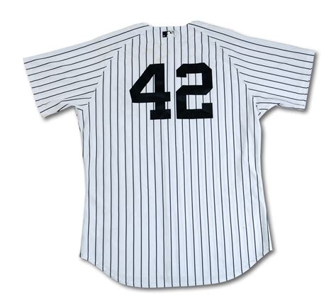 Yankees' Jackie Robinson Day Jersey Auction to Benefit JRF