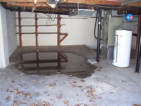 5 Ways You Can Control Basement Moisture | Basement Waterproofing