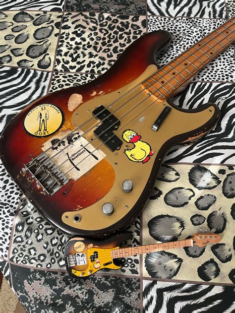 Duck Dunn Original ’59 Fender™ Precision Bass™ Duck Bass and Miniature ...