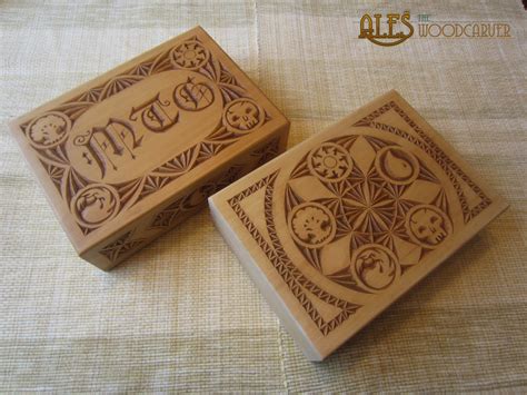 Ales the woodcarver: Magic the Gathering card boxes