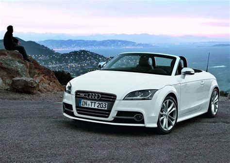 ROAD STAR CAR: Audi TTS Roadster 2011 Specs Review Pictures