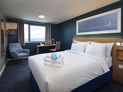 Sleepless nights - Review of Travelodge London Central Kings Cross, London, United Kingdom ...