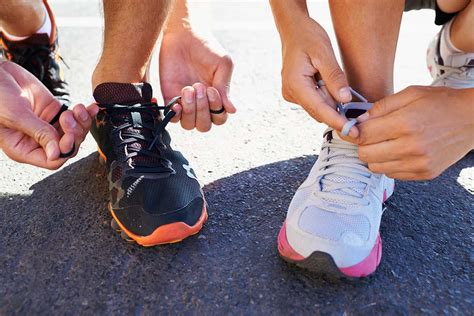 Physics of shoelaces shows why they come undone when you run | New ...