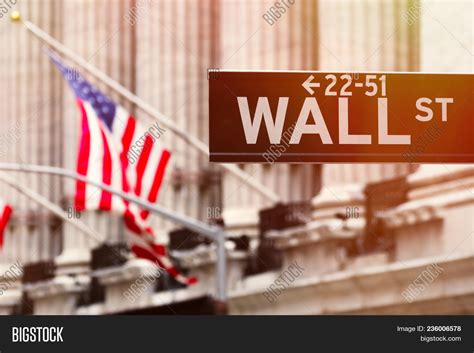 Wall Street Sign New Image & Photo (Free Trial) | Bigstock