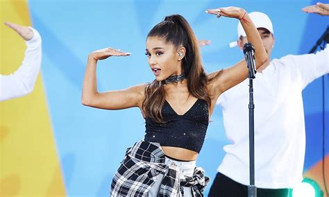 Ariana Grande Gets Piggyback From James Corden In Carpool Karaoke