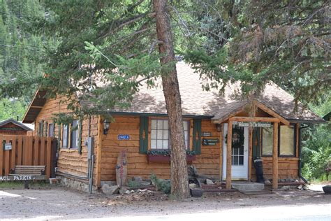 Annie's Mountain Retreat Home Page | Estes park colorado, Hot tub outdoor, River cabin