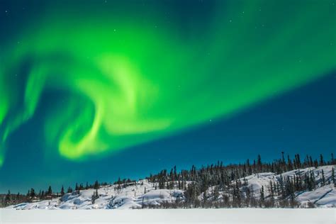 Northern Lights: How to see Aurora Borealis in Canada | Travel Insider