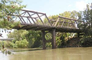 Murrumbidgee River | Murray-Darling Basin, Wetlands, Irrigation, Map ...