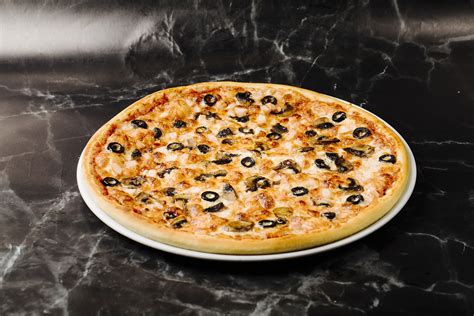 Black Olives Pizza – Tasti