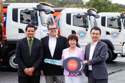 BYD Delivers 9 Electric Waste Trucks to Rio de Janeiro, Brazil - China ...