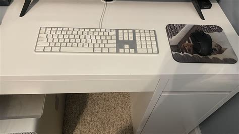 Still using that sweet old 2009 iMac keyboard. : r/mac