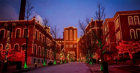 Tour the Anheuser-Busch Brewery Lights and Beer Museum