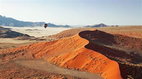 Namib-Naukluft National Park safaris, tours and holiday packages ...