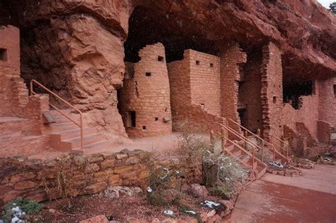 Beautiful Photos of Manitou Cliff Dwellings - Aimless Travels