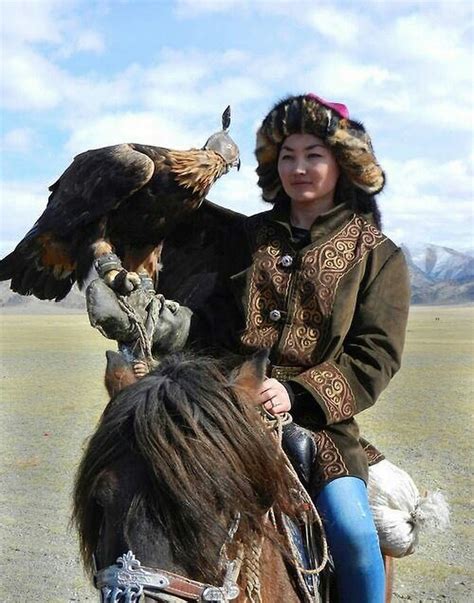 Sign in | Mongolia, Eagle hunter, Culture