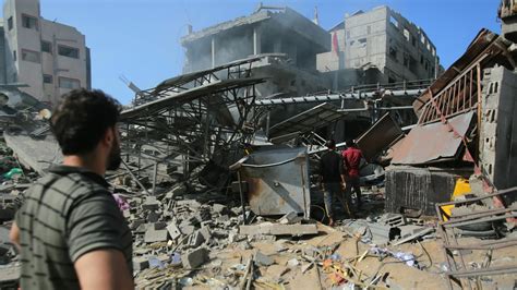 Calls grow for Israel-Hamas cease-fire or humanitarian pause : NPR