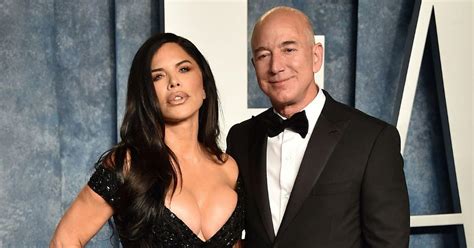 Billionaire Jeff Bezos and Girlfriend Lauren Sanchez Engaged