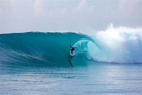 Catch The Wave at Bali's 20 Best Surf Spots | Flokq Coliving Blog