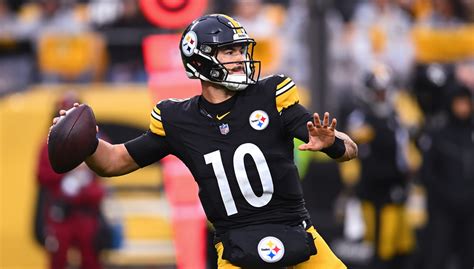 Mitch Trubisky: Former Steelers QB will rejoin Buffalo Bills