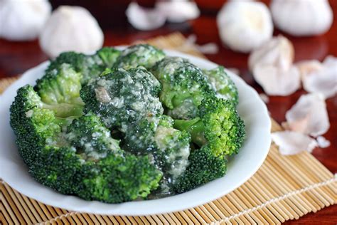 Broccoli with Garlic Sauce - Ang Sarap