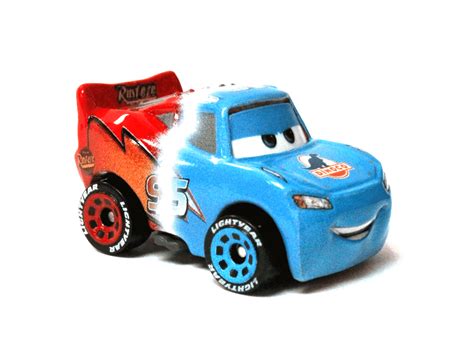 Disney Pixar Cars Mini Racers Transforming Lightning McQueen - Walmart.com